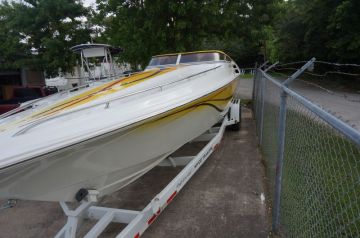 Yellow Fountain Boat Cover