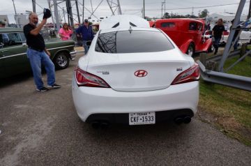 Hooter's Car Show 2014_10