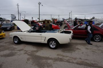 Hooter's Car Show 2014_5