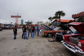 Hooter's Car Show 2014_6