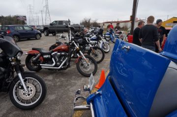 Hooter's Car Show 2014_7