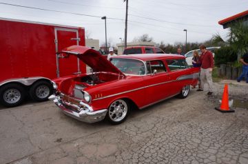 Hooter's Car Show 2014
