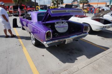 Hooter's Webster Car Show 2014