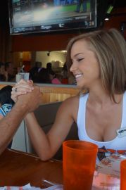 Hooter's 2014_3