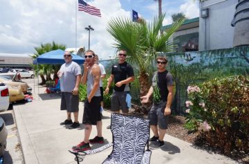Hooter's 2014_5