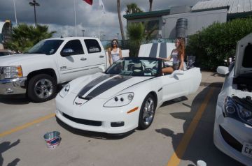 Hooter's Webster Car Show 2014