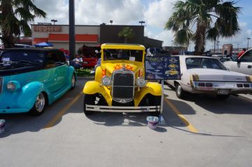 Hooter's 2014_8