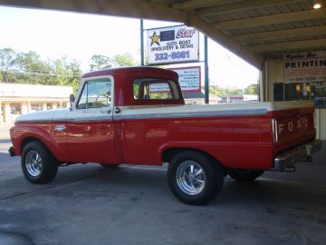 1966 F-100