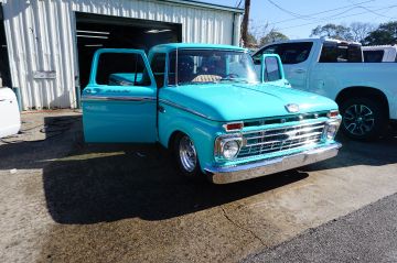 1966 Turquoise Ford P/U