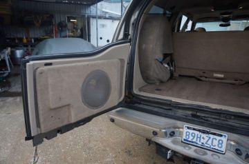 2002 Excursion_3