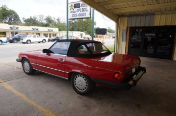 88 Mercedes 560 SL