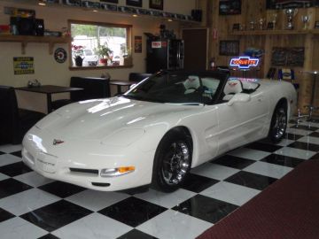 Dianne's 01 Vette