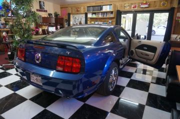 Dodd's 06 Mustang GT 