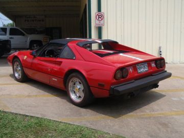 Ferrari w/ red piping accents !!!