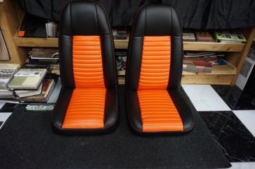 Orange/Black Jeep Seats_1