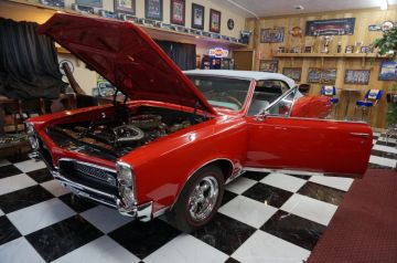 Seller's 67 GTO_1