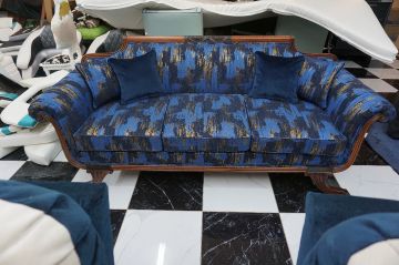 Antique Couch_7