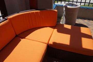 Apartment & Hotel Outdoor Seating