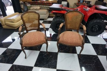 Gabriela's Chairs_3