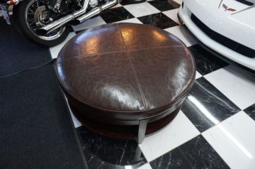 Round Ottoman_1