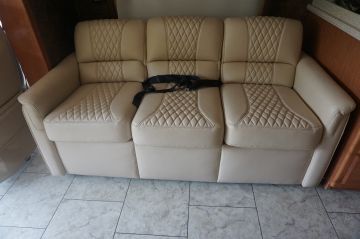 RV - Tan Diamond Stitch